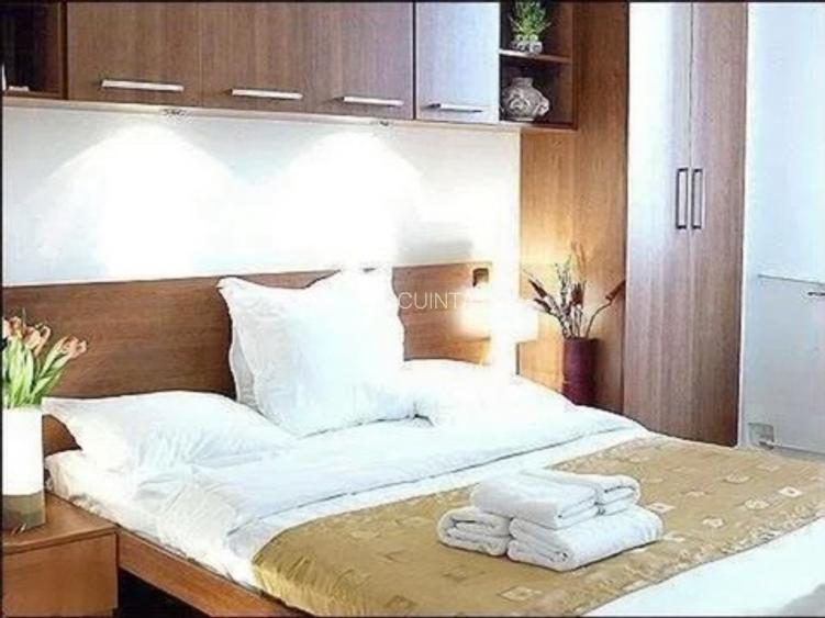 Apartament 2 camere | Romana | Fara risc | Renovat 2010| METROU | - 6