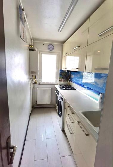 Apartament 3 camere semidecomandat-zona Tomis Nord - 9