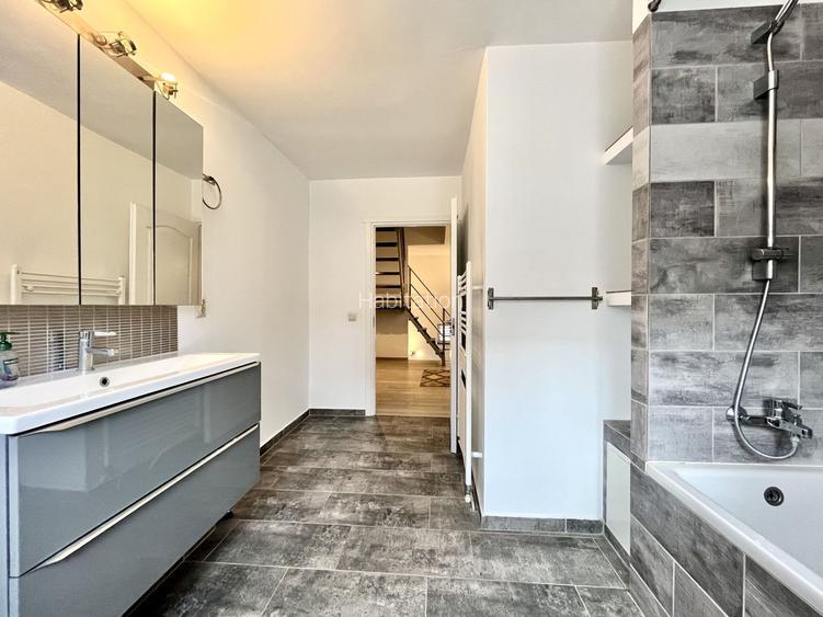 Casă luminoasă cu curte și garaj, perfectă pentru familie | Braytim - 42