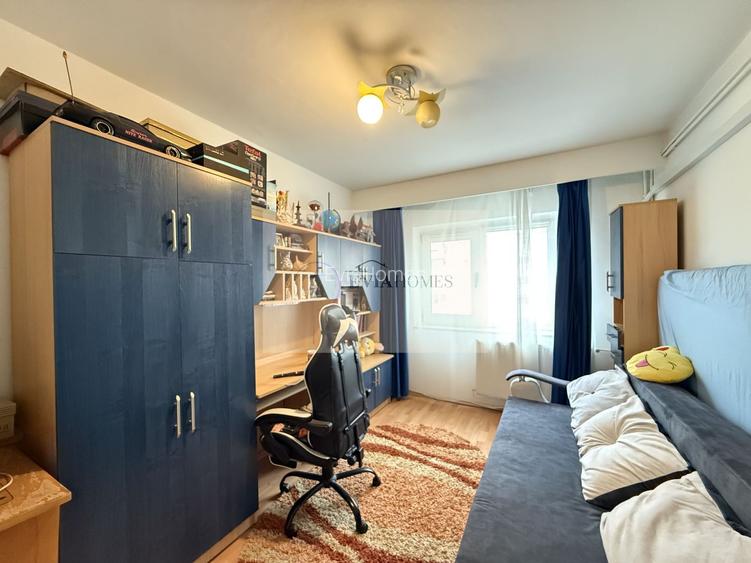 Apartament cu 3 camere / etaj 4 / Cartier Intre Lacuri - 2