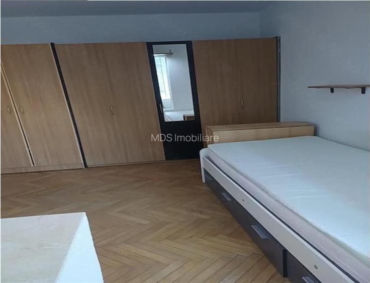 2 camere la parter cu balcon linga Piata Doina - 8