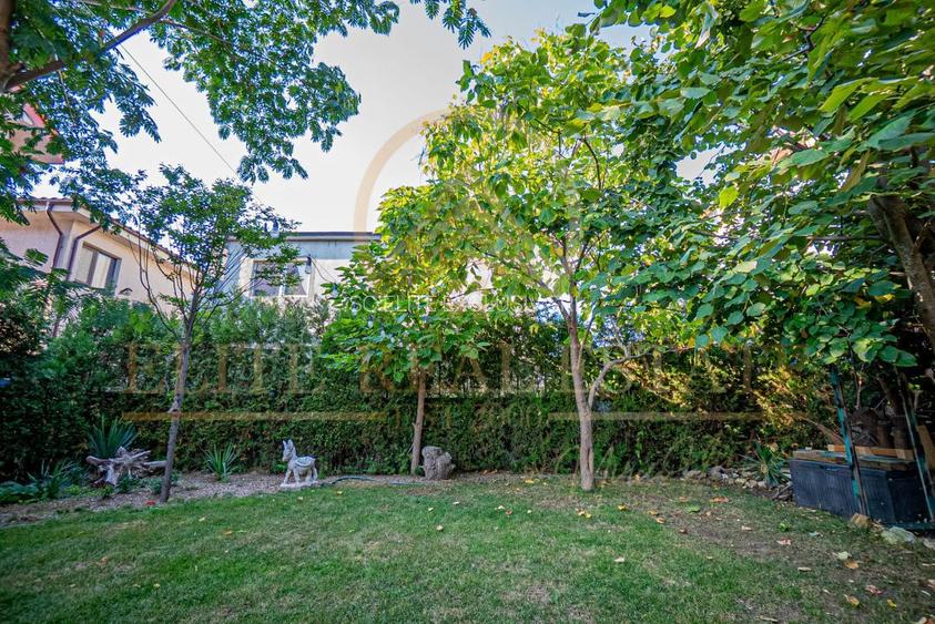 Viluta cocheta cu curte frumoasa in Mamaia Sat! - 33