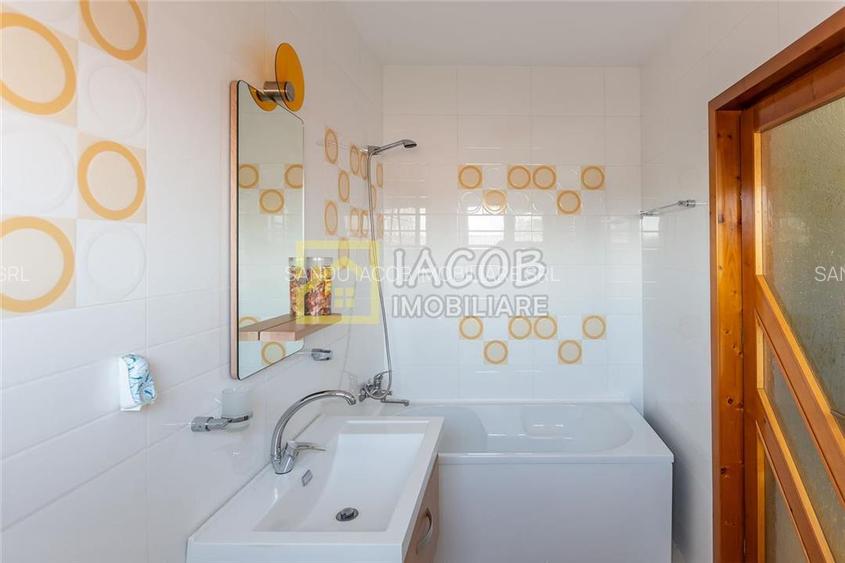 Vila Duplex cu 10 camere, cartier Serbanesti, Bacau - 23