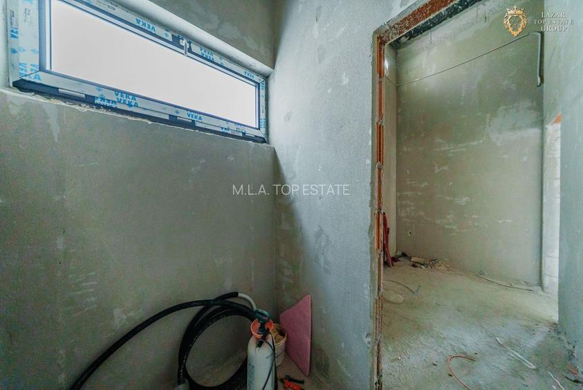 Spatiu Comercial Premium – 370 mp, Vitrină 13 m, 3 Intrări • Adora Par - 14