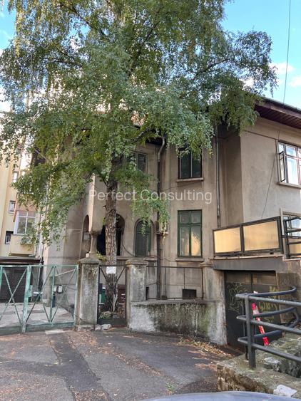 Cismigiu, parter in vila  stil brancovenesc cu 2 apartamente - 7