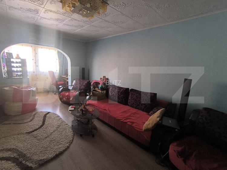 Apartament 3 camere, decomandat - Feldioara - 2