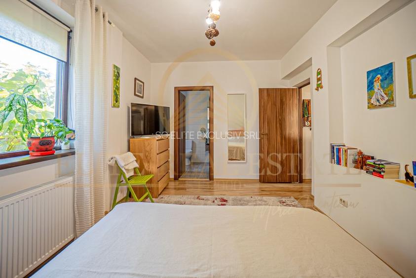 Viluta cocheta cu curte frumoasa in Mamaia Sat! - 16