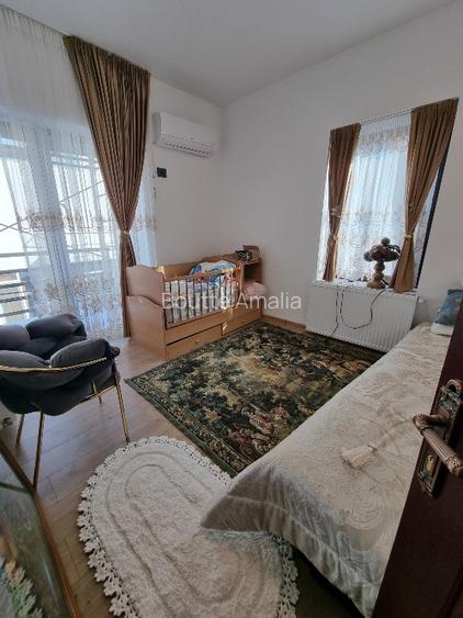 Casa luxoasa cu vedere la lac - 15