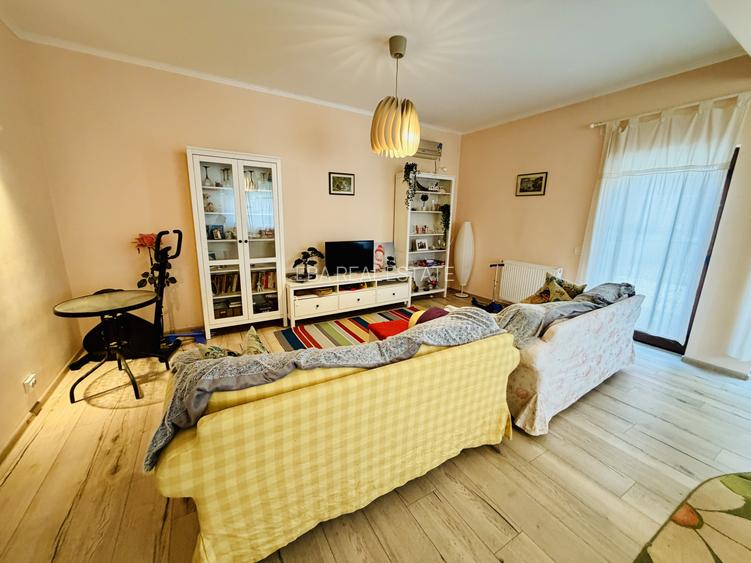 Casa cochetă la 2 minute de București în Roșu, Chiajna, zonă superbă, 4 camere - 2