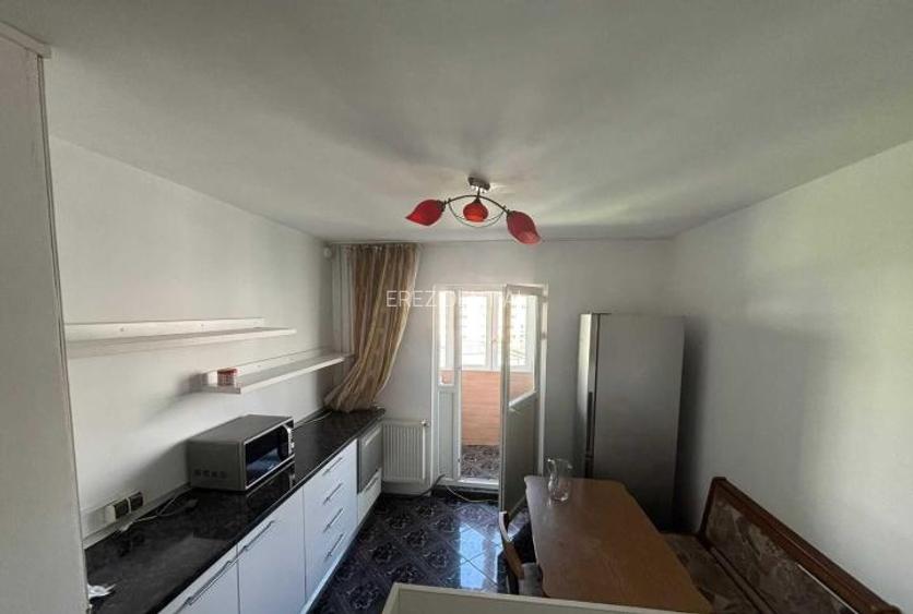 Apartament - 2 camere - decomandat - Mihai Bravu - 4