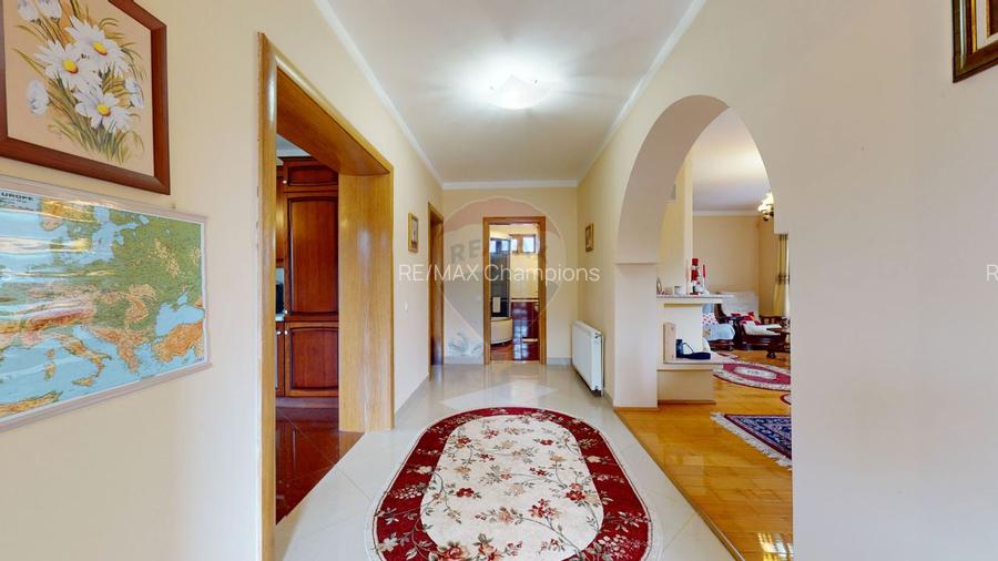 Casă de vânzare Bran Sohodol teren  intravilan 10.331 mp două locuințe - 7