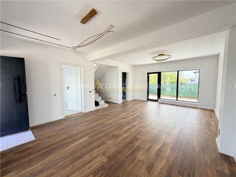 vila individuala || 4  camere || - 4