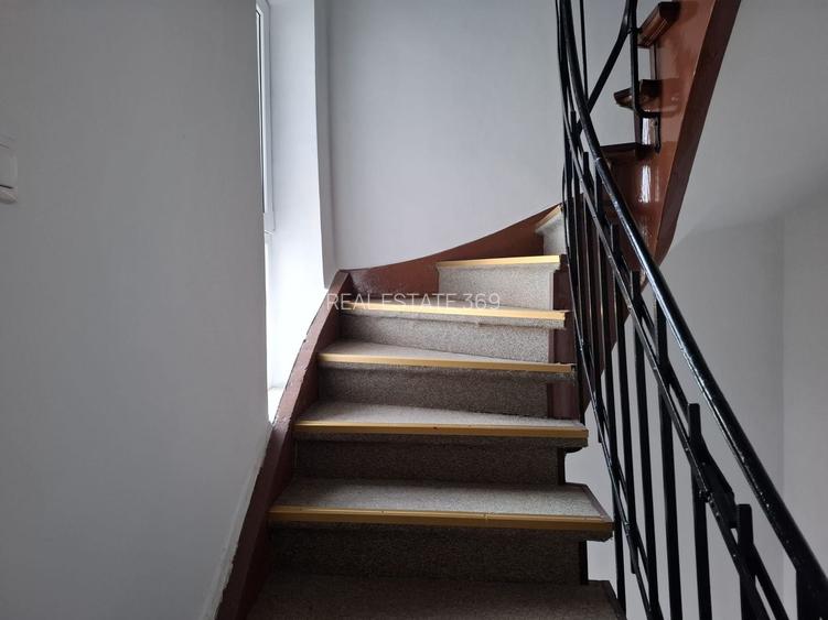 URGENT!, libera, rezidential/birou/comercial, 2 intrari, NEGOCIABIL - 16