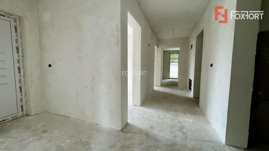 Casa individuala cu 4 camere in Sag sat - 14