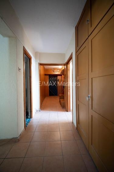 Apartament cu 4 camere de vânzare în zona Central - 15