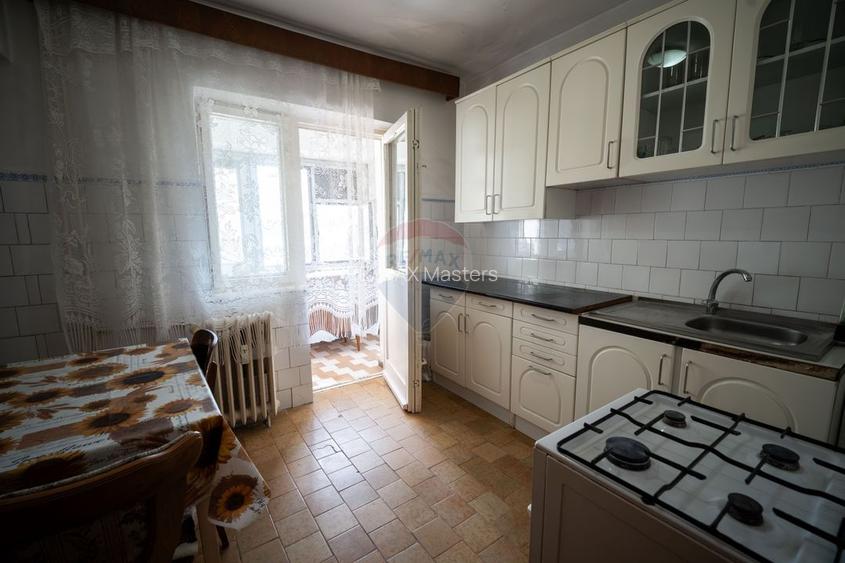 Apartament cu 4 camere de vânzare în zona Central - 27