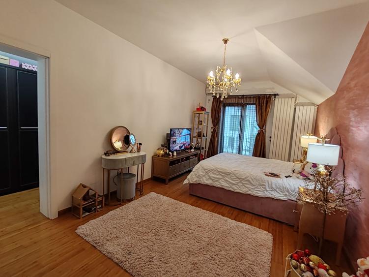 Vila spatioasa de inchiriat 7 camere cu gradina si terasa spectaculoasa