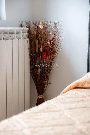 Casă / Vilă cu 5 camere de vânzare - 33