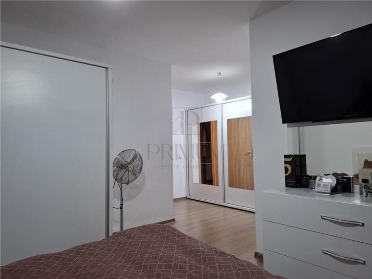 Duplex mobilat utilat - teren generos - asfalt