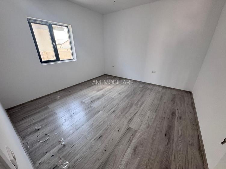 CASA INDIVIDUALA,TEREN 373 MP, INCALZIRE IN PARDOSEALA,COMIS 0% - 8