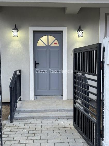 Margine de triplex : 5 camere, 3 bai,2 dressinguri,bucatarie, balcon,terasa. - 18