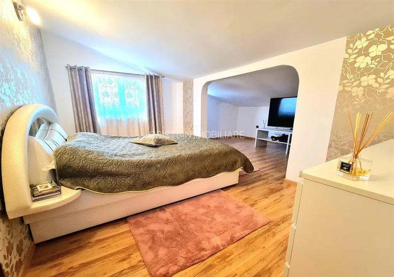 Vila SUPERBA P+M Chercea Pod Apollo, 4 camere, 300 mp,  curte betonata și g - 3