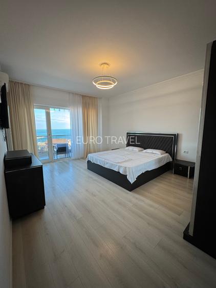 Superb!  4 camere cu vedere la mare, mobilat si utilat, confort lux - 14