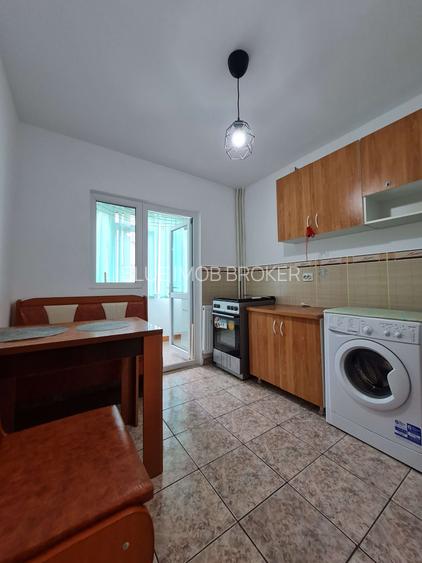 Se închiriază apartament cu 1 cameră, model clasic decomandat, 35 mp - 6
