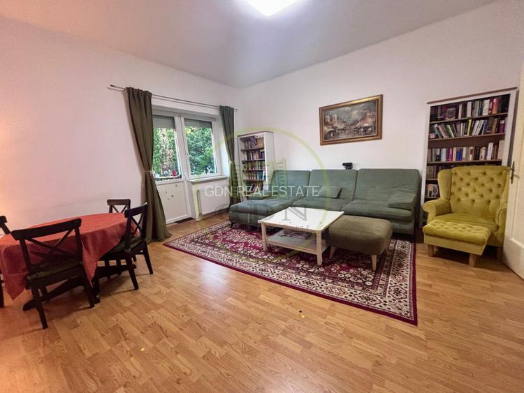 Se vinde casa la pret de apartament, zona centrala, str. Lupeni. - 9