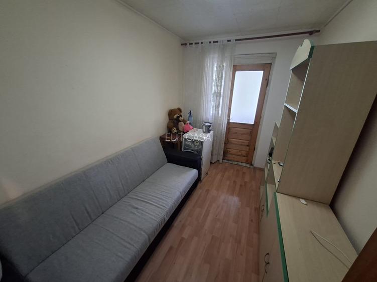 Apartament de 3 camere, etajul 1/4, zona Alexandru cel Bun - 3