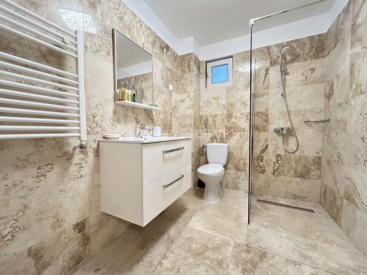 Pensiune Casa Eva Statiunea 2 Mai - 12 camere - teren 600 mp - 7