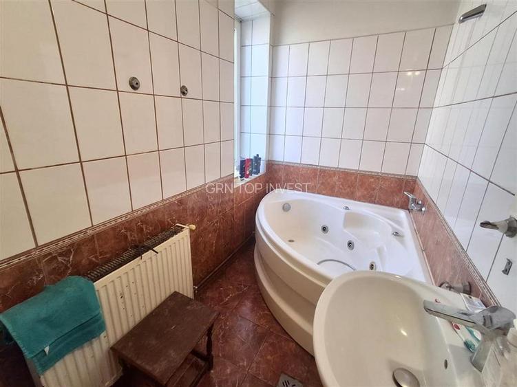 Casa individuala 8 camere 1250mp teren Cristian - 5