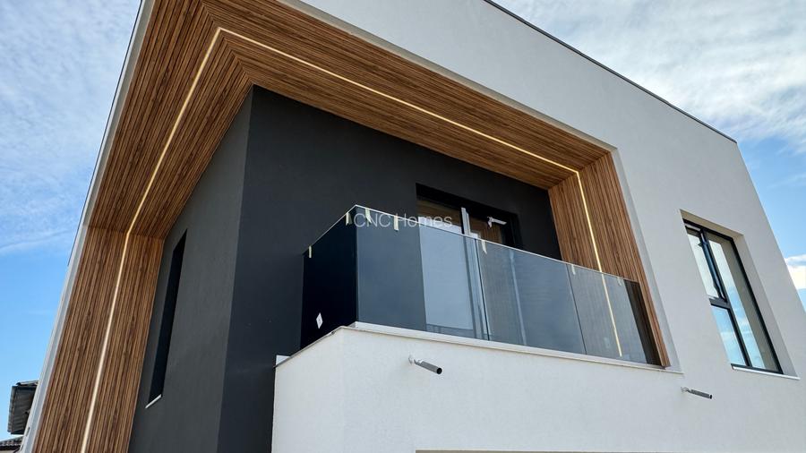 🏠 Casă P+1 Premium – Reală, la Asfalt, Design Unic! - 9