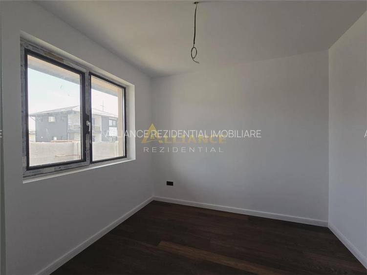 Casa parter- bucatarie inchisa- 3 camere- pod - beci - 3