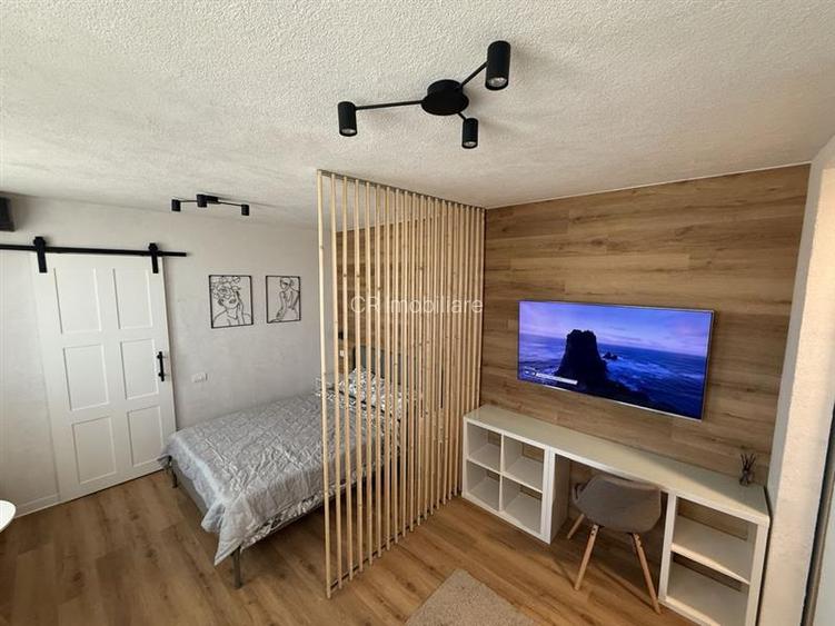 Garsoniera, Vatra Luminoasa - 2