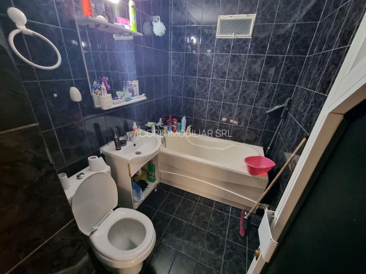 Apartament 4 camere zona Inel 1 - 9