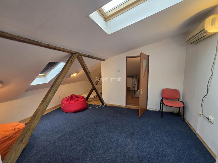 Casa la curte individuala Sector 4 (M Eroii Revolutiei) - 3