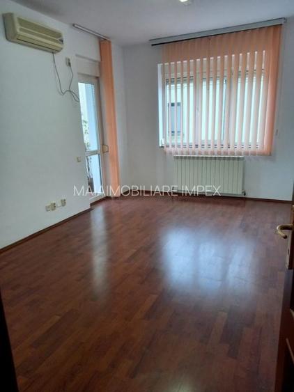 Casă cu 5 camere în Dorobanți - 7