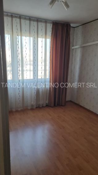 Costin Georgian ,Pantelimon Cora, 5 minute metrou - 2