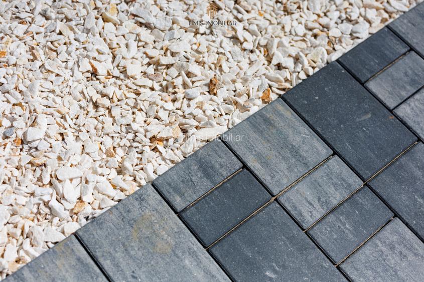 Casa individuala | 4 dormitoare, garaj si teren de 1.000 mp | Com 0% - 16