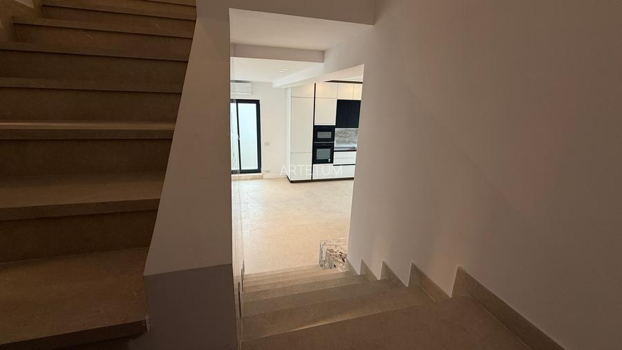 VILA la CHEIE în Corbeanca (finalizată in luna Oct. 2025) - 13