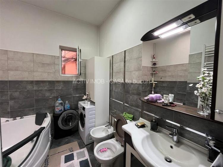 Lugoj, Casa 6 Cam., Teren 511 Mp., Str. Oituz. nr.1 - 7