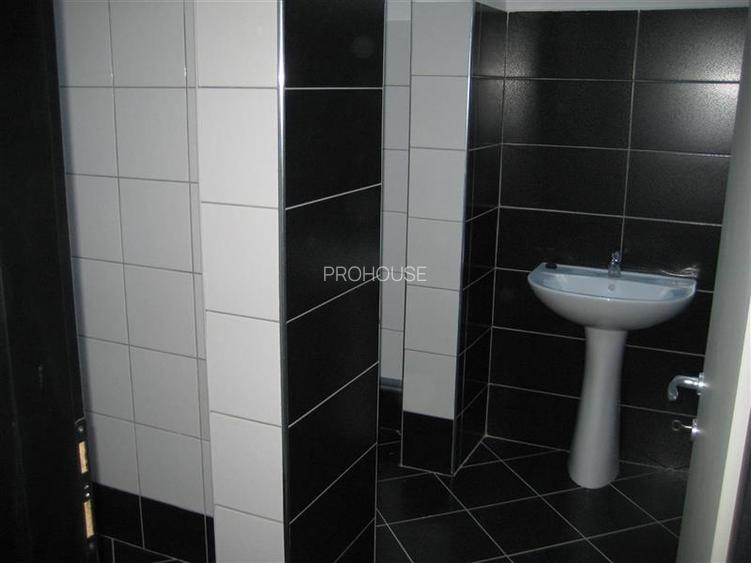 Birouri renovate - toate dotarile - zona Politie / Jandarmerie - 169mp - 6