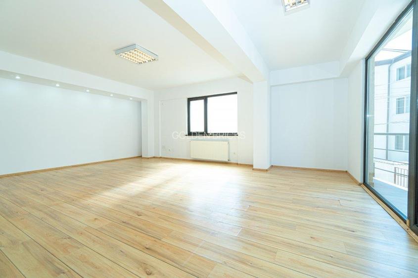 Piata Victoriei | Imobil individual | 12 incaperi  |Metrou 5 minute - 12