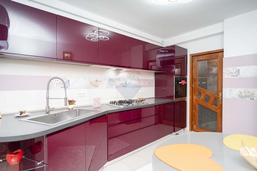 Apartament cu 3 camere de închiriat - 2