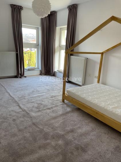 Repozitionare pret - Vila cu teren generos de 2151 mp strada Campului - 15