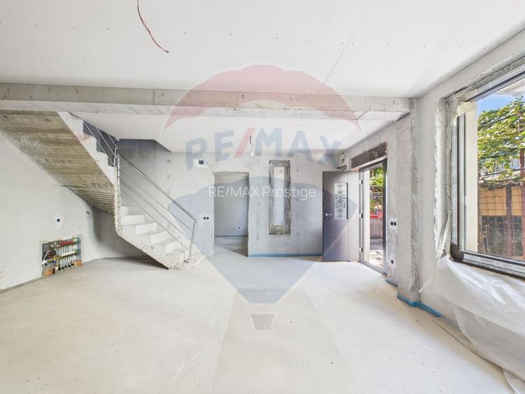 Casă NOUA P+M,  102 mp, 4 camere,  la 3 min de metrou Ștefan cel Mare - 2