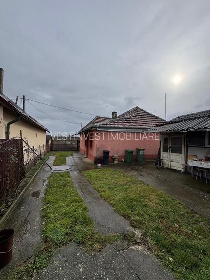 Casa de vanzare zona Sacadat - 6