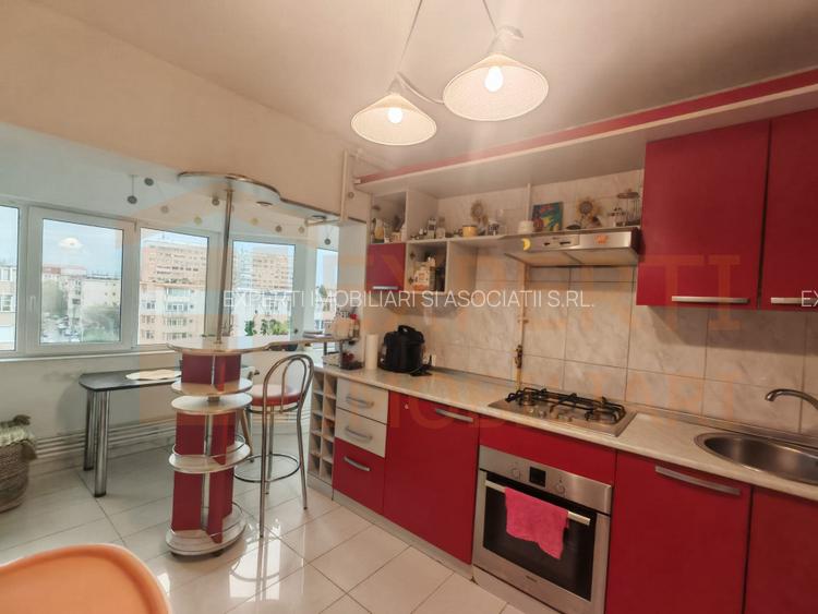 Apartament 3 camere de vanzare, situat in zona Far - 10