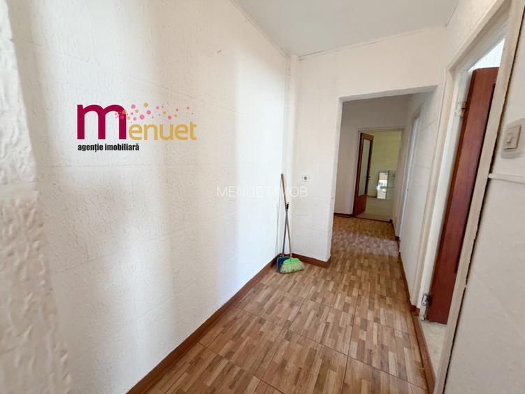 Apartament 3 camere,zona Piata Noua,etaj 1 - 9
